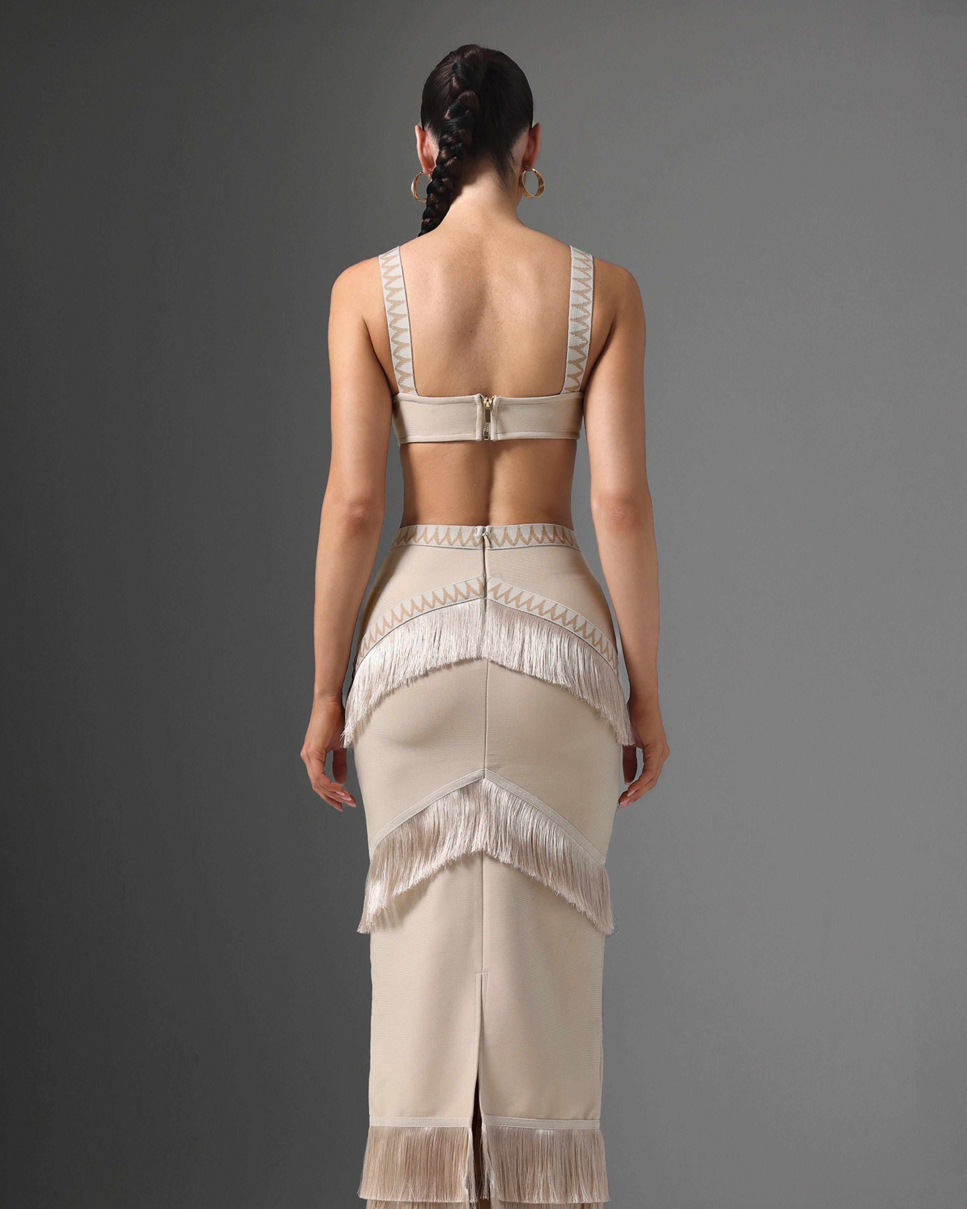 Eva Fringe Contour